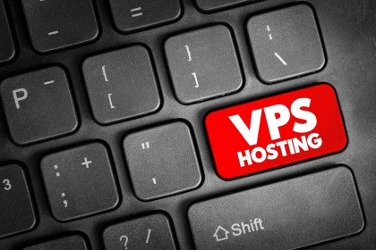 VPS Hosting vs Dedicated Server: Yüksek Trafik için Hosting Seçimi
